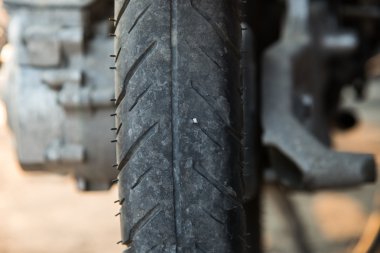 vida çivi delinme motosiklet lastik.