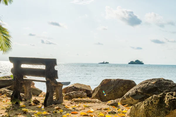 Cadeira de praia na praia com verão, HDR — Fotografia de Stock