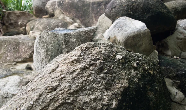 Старый природный камень — стоковое фото