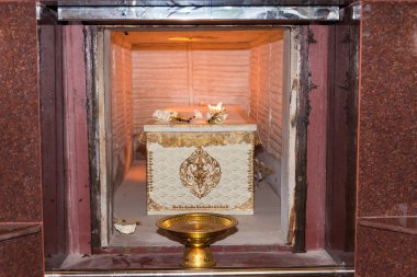 Yanmak için gidiyor uzun ölü,.