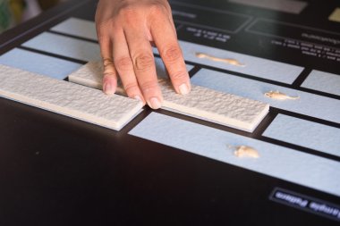 Döşemeleri ile enfekte insanlar için.