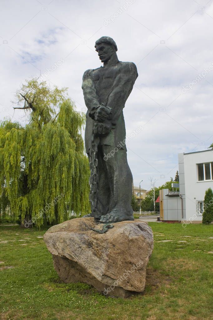  Monument to Ustim Karmalyuk near Letichevsky Castle in Letychiv, Ukraine