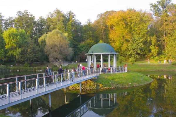 Gazebo Island Feofania Park Kyiv Ukraine — ストック写真