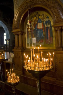 Ukrayna, Kyiv 'deki botanik bahçesindeki Kutsal Üçlü İyon Manastırı' nın içinde.