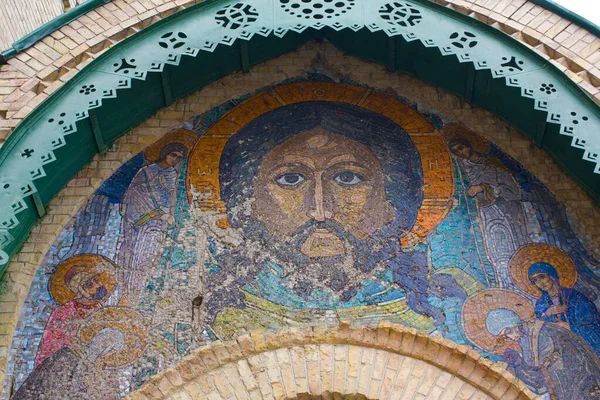 ウクライナ共和国キエフ地方のパルホミヴカにあるスヴィアトコフスカ教会 または最も神聖なテオトコス教会 のモザイク — ストック写真