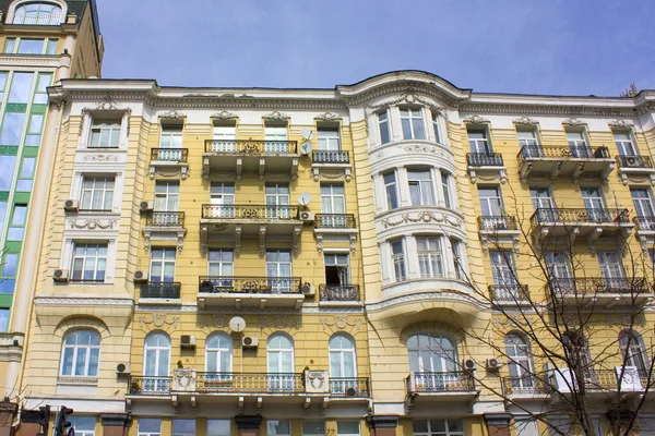 Schönes Altes Gebäude Der Bohdan Chmelnitsky Straße Kiew — Stockfoto