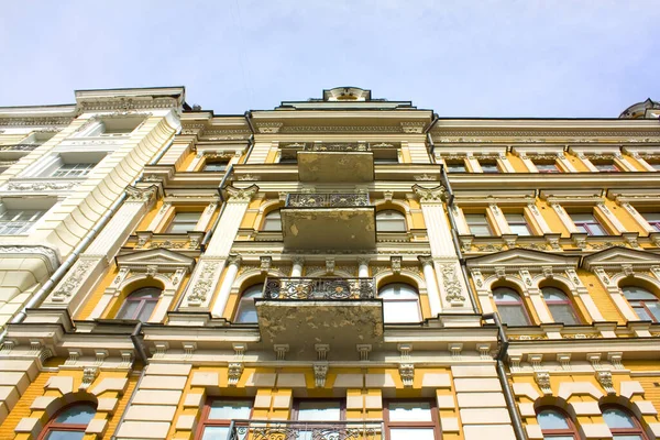 Edifício Velho Bonito Rua Bohdan Khmelnitsky Kiev — Fotografia de Stock