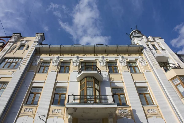 Piękny Stary Budynek Przy Ulicy Bohdana Chmielnickiego Kijowie Ukraina — Zdjęcie stockowe
