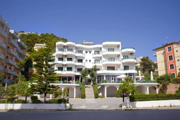 Moderno Hotel Blanco Verano Saranda Albania — Foto de Stock