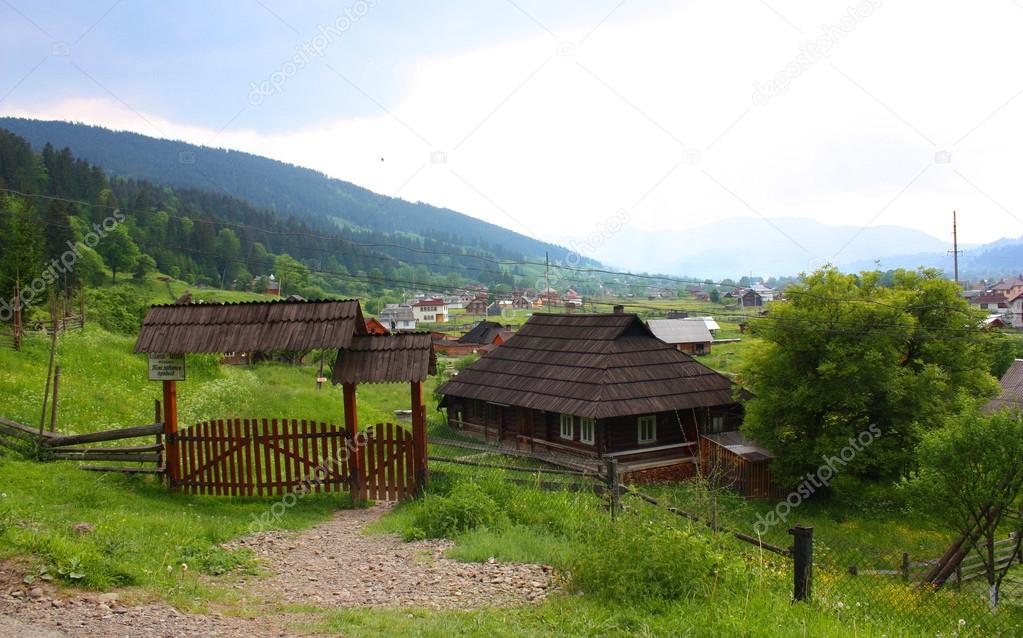 Casamuseo de la película Sombras de antepasados olvidados en