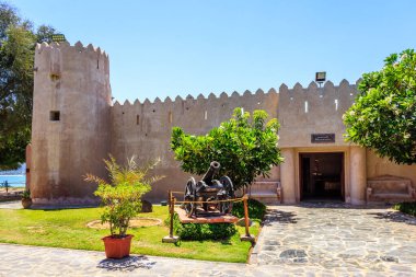 Abu Dabi 'deki Emirlik Mirası Köyü, BAE