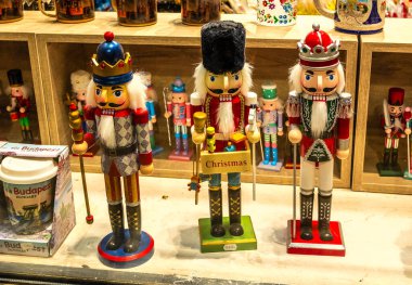 Budapeşte, Macaristan 'da fındıkkıranlar satılıyor