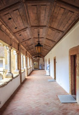 Faro Belediye Müzesi Avlusu, Algarve, Portekiz