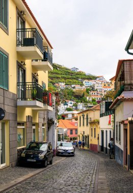 Portekiz, Madeira 'da Camara de Lobos köyünde bir sokak.