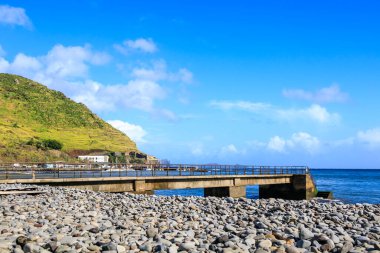 Madeira, Portekiz 'deki S. Roque Plajı manzarası.