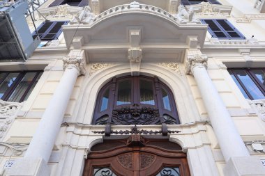 İtalya 'nın Bary şehrinde eski bir ev.