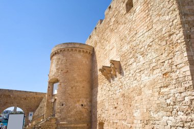 Monopoli, Apulia, İtalya 'daki eski kale (Castello Carlo V)