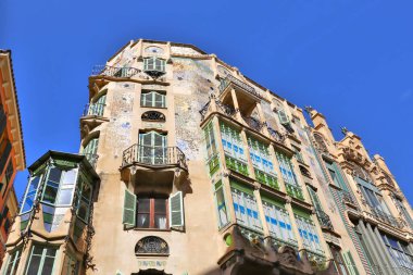 Palma, Mallorca, İspanya 'da balkonlu klasik ev Can Forteza Rey