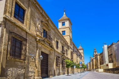 İspanya 'nın Cordoba kentindeki Cami-Katedrali yakınlarında tarihi mimari