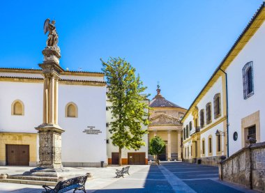 San Rafael Zaferi ve Cordoba, İspanya 'daki Santa Victoria Koleji Kilisesi