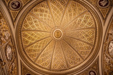 Floransa, İtalya 'daki Uffizi Galerisinin İçi