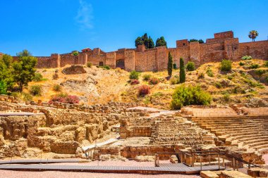 Malaga, İspanya 'da Roma Tiyatrosu ve Alcazaba