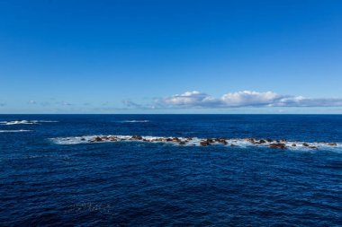 Güneşli bir günde Santa Cruz de Tenerife, İspanya 'da deniz manzarası