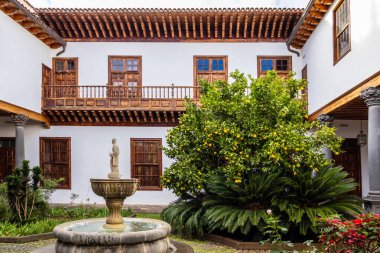 San Cristobal de la Laguna, Santa Cruz de Tenerife 'deki Piskoposluk Piskoposluğu Nivariense Sarayı verandası