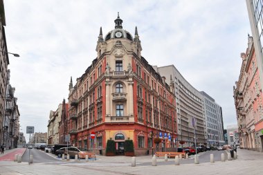 Polonya 'nın Katowice şehrindeki güzel eski bina.