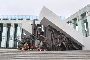 Varşova 'daki Varşova Ayaklanması Anıtı, Polonya