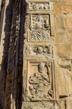 İtalya, Arezzo 'daki Santi Piero ve Donato Katedrali' nin detayları