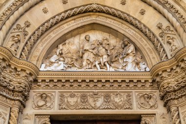 İtalya, Arezzo 'daki Santi Piero ve Donato Katedrali' nin detayları