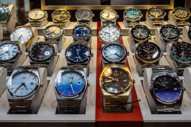 İsviçre saatleri Tissot tarafından mücevher sergisinde satışa sunuldu