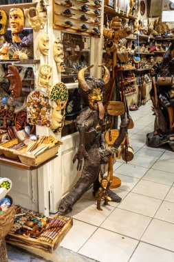 Yunanistan, Girit, Rethymno 'daki ahşap hatıra pazarı