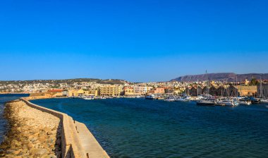 Venedik Cephaneleri (Neoria) - Yunanistan 'ın Girit kentindeki Eski Venedik Hanya Limanı' na tarihi gemi yanaştı