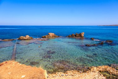 Yunanistan 'ın Girit kentindeki Chania eski kasabasının yanında güzel bir doğal havuz