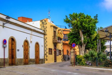 Aguimes 'teki Plaza del Rosario manzarası, Gran Canaria, İspanya