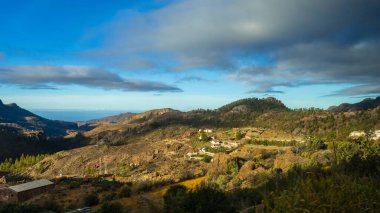 Ada Büyük Kanarya 'da dağlı panoramik manzara, İspanya