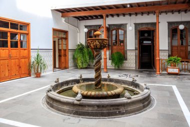 Las Palmas de Gran Canaria 'daki St. Joseph' s Dominik Okulu verandası, Gran Canaria Adası, İspanya