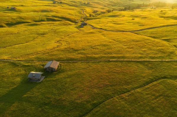 Vista Aérea Del Gran Paisaje Las Montañas Dolomitas Amanecer —  Fotos de Stock