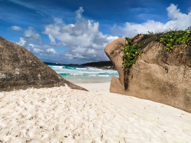 Hint Okyanusu 'ndaki kayalardan, La Digue' den, Seyşeller 'den