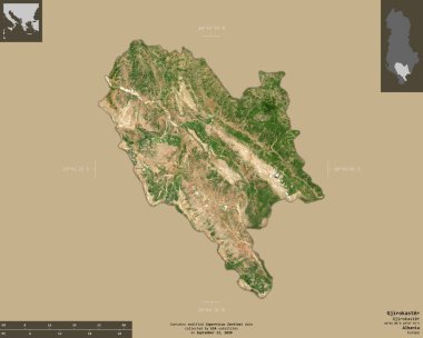 Cirokaster, Arnavutluk Eyaleti. Sentinel-2 uydu görüntüleri. Bilgilendirici örtülerle sağlam arkaplanda izole edilmiş şekil. Değiştirilmiş Kopernik Sentinel verileri içerir