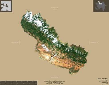 Shaki-Zaqatala, Azerbaycan bölgesi. Sentinel-2 uydu görüntüleri. Bilgilendirici örtülerle sağlam arkaplanda izole edilmiş şekil. Değiştirilmiş Kopernik Sentinel verileri içerir