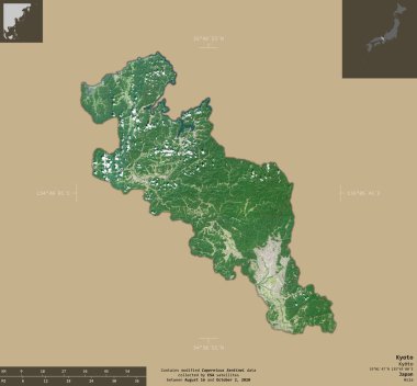 Kyoto, Japonya şehir merkezi. Sentinel-2 uydu görüntüleri. Bilgilendirici örtülerle sağlam arkaplanda izole edilmiş şekil. Değiştirilmiş Kopernik Sentinel verileri içerir