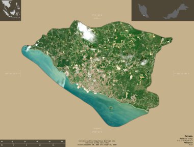 Melaka, Malezya eyaleti. Sentinel-2 uydu görüntüleri. Bilgilendirici örtülerle sağlam arkaplanda izole edilmiş şekil. Değiştirilmiş Kopernik Sentinel verileri içerir