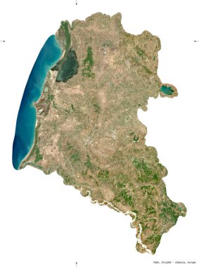 Fier, Arnavutluk Bölgesi. Sentinel-2 uydu görüntüleri. Beyaz üzerinde izole edilmiş şekil. Tanımı, başkentin yeri. Değiştirilmiş Kopernik Sentinel verileri içerir