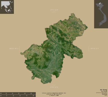 Ha Giang, Vietnam vilayeti. Sentinel-2 uydu görüntüleri. Bilgilendirici örtülerle sağlam arkaplanda izole edilmiş şekil. Değiştirilmiş Kopernik Sentinel verileri içerir