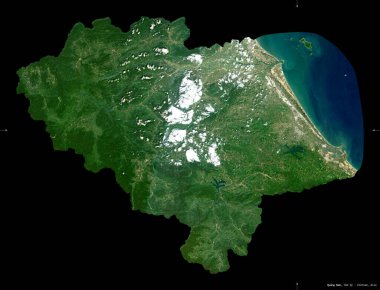 Quang Nam, Vietnam vilayeti. Sentinel-2 uydu görüntüleri. Siyah üzerine izole edilmiş şekil. Tanımı, başkentin yeri. Değiştirilmiş Kopernik Sentinel verileri içerir