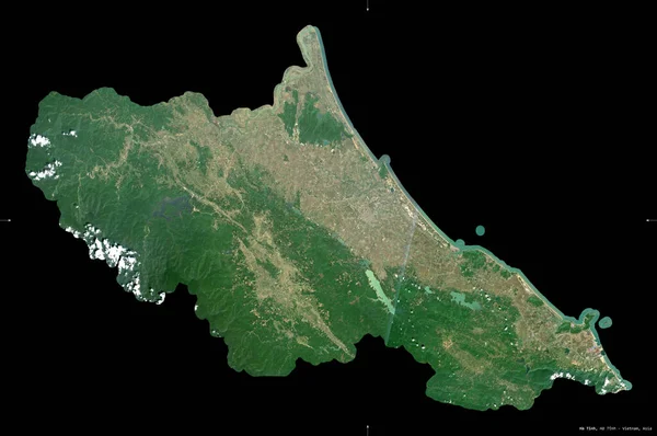 Ha Tinh, Vietnam vilayeti. Sentinel-2 uydu görüntüleri. Siyah üzerine izole edilmiş şekil. Tanımı, başkentin yeri. Değiştirilmiş Kopernik Sentinel verileri içerir
