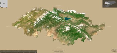Celal-Abad, Kırgızistan vilayeti. Sentinel-2 uydu görüntüleri. Bilgilendirici örtülerle sağlam arkaplanda izole edilmiş şekil. Değiştirilmiş Kopernik Sentinel verileri içerir